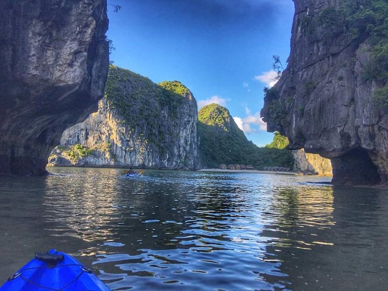 Ha Long Bay 3.jpg