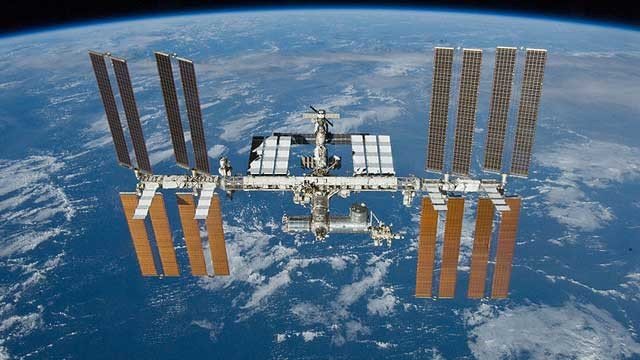 iss-space-640x360.jpg