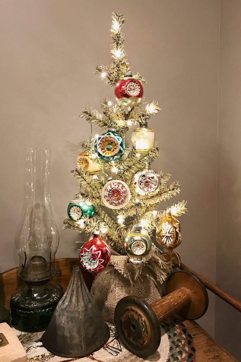 Vintage Mini Tree 2.jpg