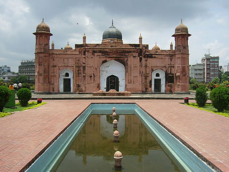 800px-Dhaka_Lalbagh_Fort_5.JPG