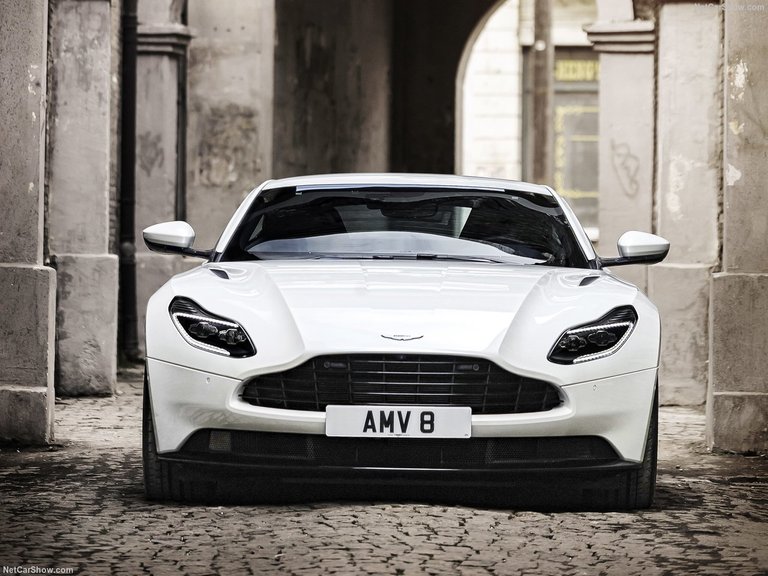 Aston_Martin-DB11_V8-2018-1280-05.jpg