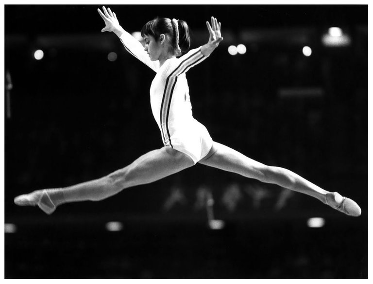 nadia-comaneci-olimpiada1976.jpg