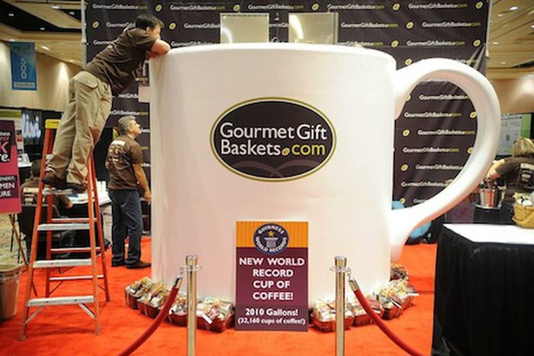 worlds-largest-cup-of-coffee.0.jpg