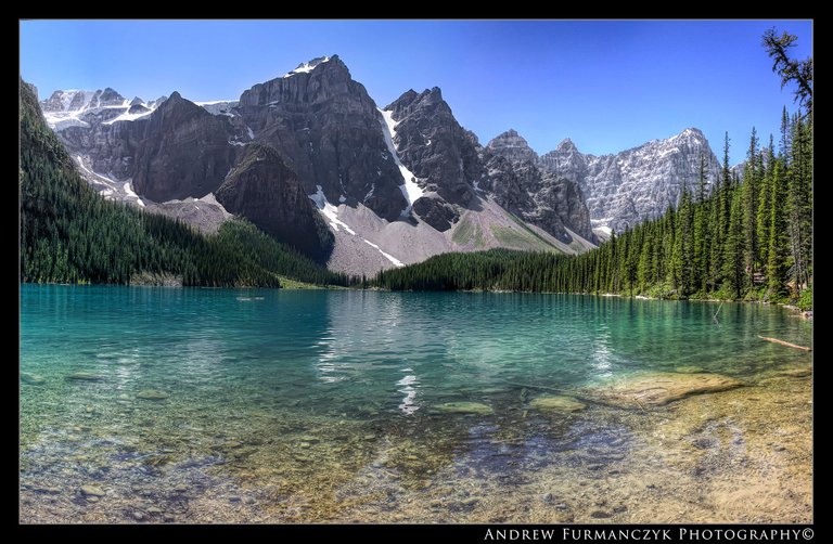 Moraine Lake pano3 S.jpg