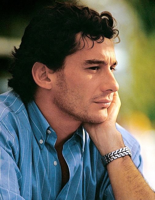 Ayrton_Senna_8_(cropped).jpg