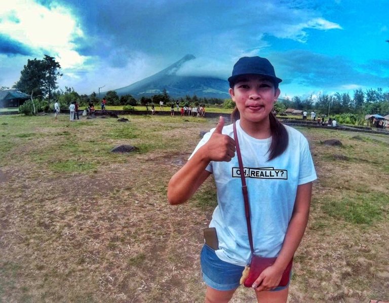 mayon v.jpg