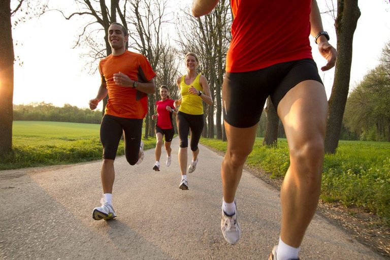 Correr-ejercicio-cardiovascular-con-seguridad-1024x683.jpg