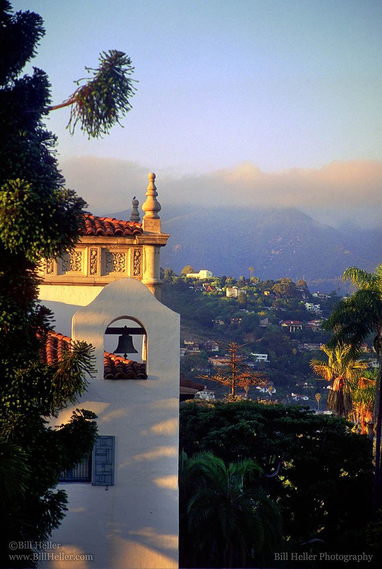 Santa-Barbara-Courthouse-Bell_max1280x1024.jpg