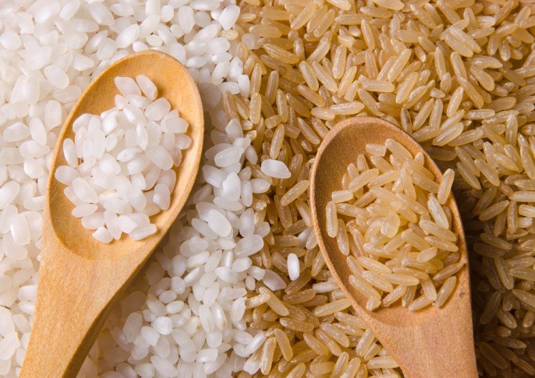 White-vs-Brown-Rice-e1452883477641.jpg