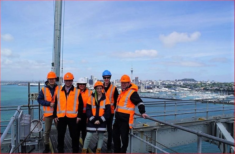 Auckland Harbour Bridge.JPG