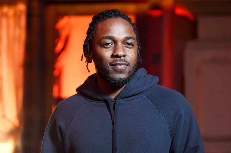 kendrick-lamar-portrait-2016.jpg