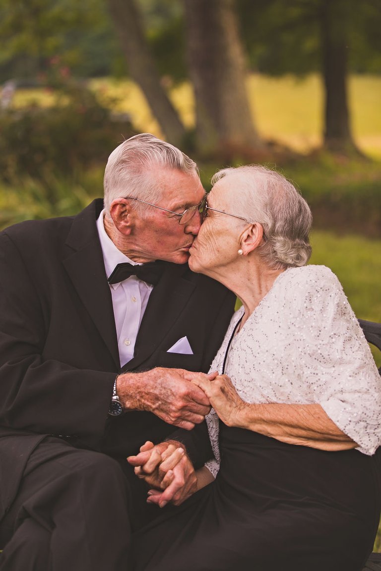 65-Years-of-Marriage-5957c542b120b__880.jpg