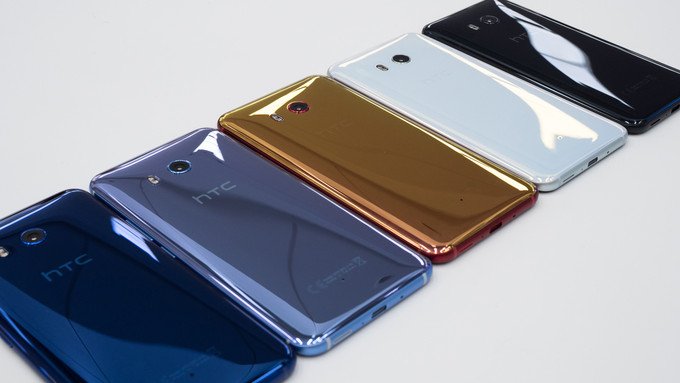 HTC-U11-November-01.jpg