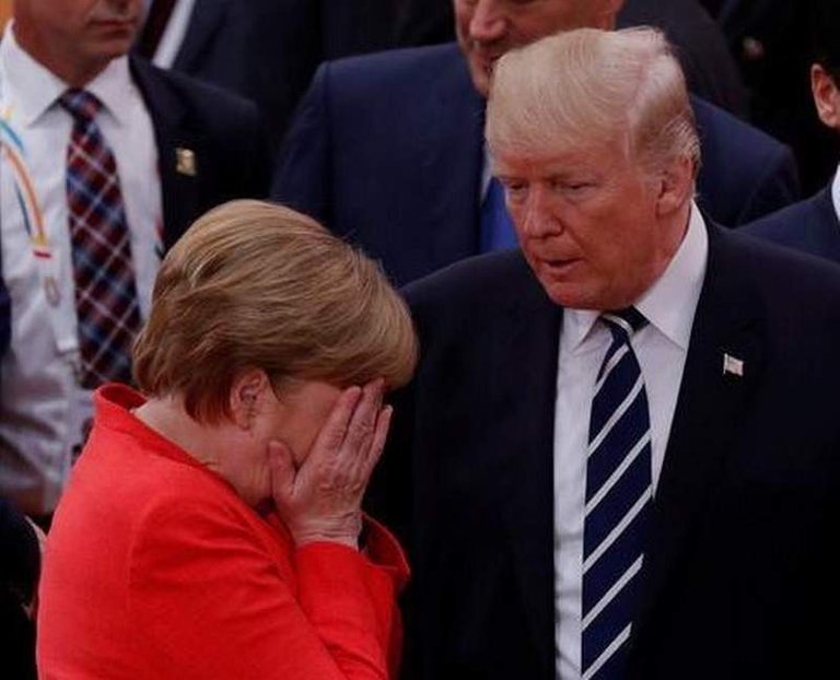 trump-merkel-g20-02.jpg