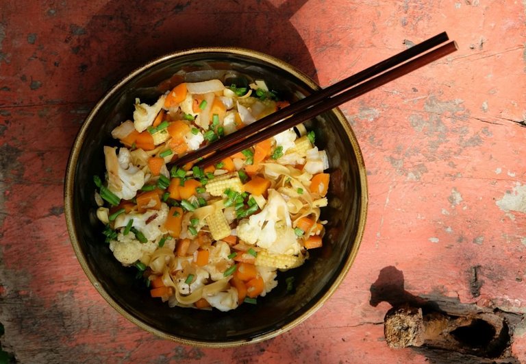 Stir-fried-Noodle-with-Baby-Corn.jpg