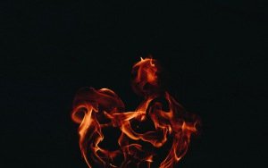 fire_flame_dark_background_117420_300x188.jpg