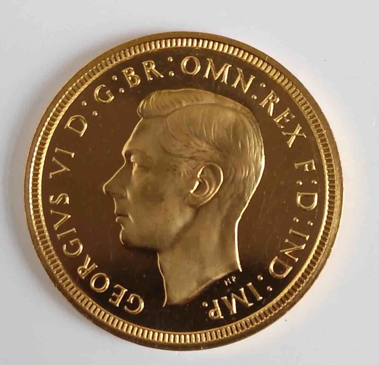 1937 George V1 Gold Proof Sovereign f.jpg