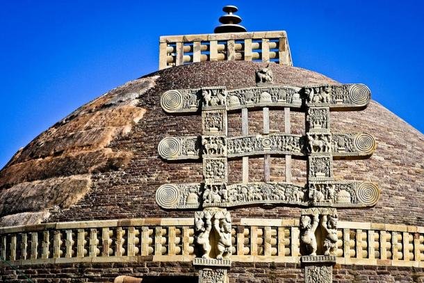 Great-Stupa-at-Sanchi.jpg