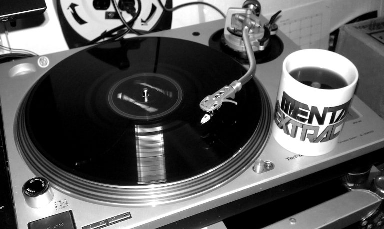 IMAG0755BNW.jpg