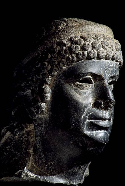 basalt-head-of-cleopatra-iii-egyptian-civilization-ptolemaic-kingdom-picture-id479644235.jpg