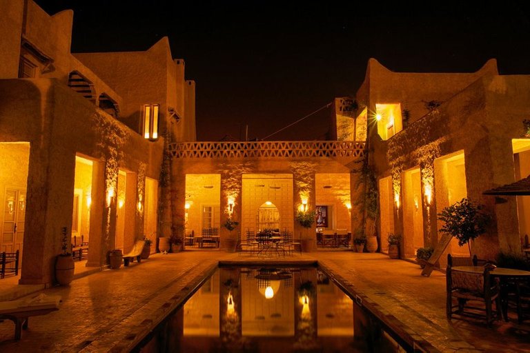 Palais-des-sables-riad-maroc-nuit.jpg