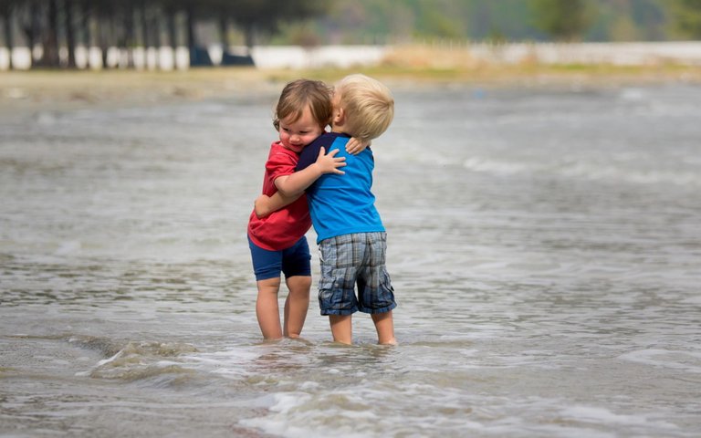 love-romance-mood-emotion-children-kids-water-babies-hd-free-1080P-wallpaper.jpg