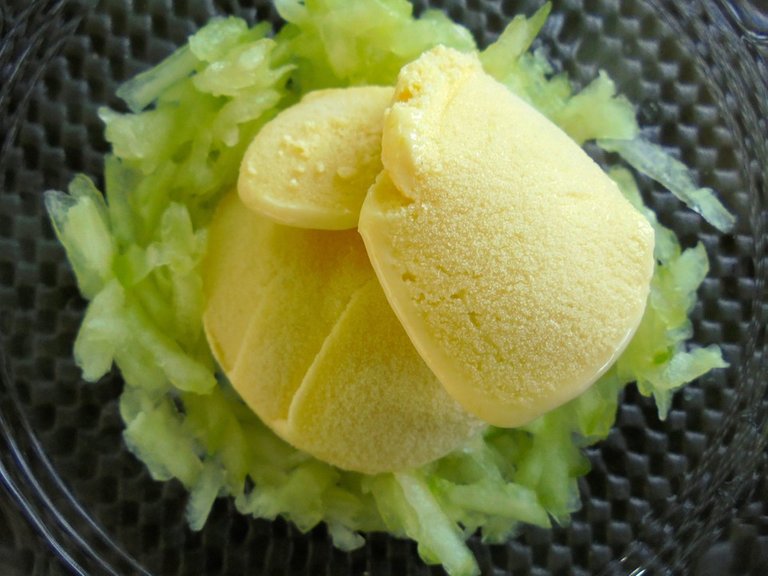 944695-960x720-wasabi-eis-auf-gurken.jpg