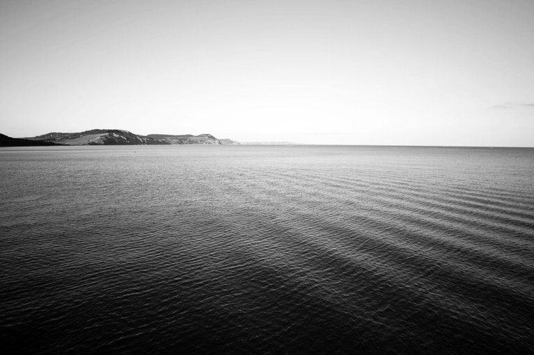 127710490311 - lyme regis incoming tide_2.jpg