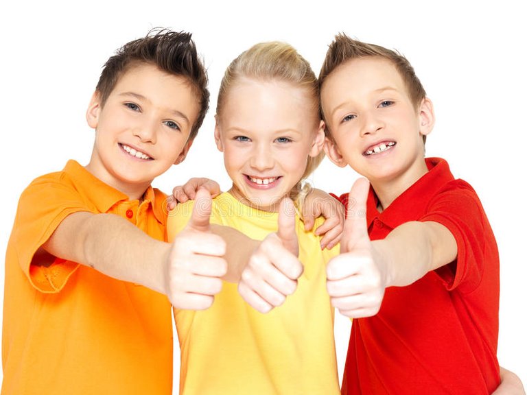 happy-children-thumbs-up-gesture-29127819.jpg