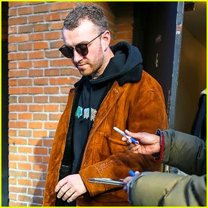 sam-smith-steps-out-after-releasing-new-spotify-singles-collection5.jpg