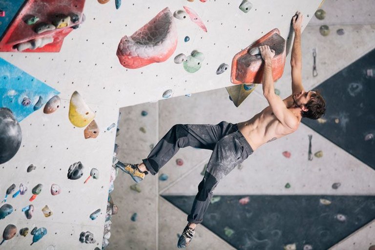 Bouldering-Walls-Climbing-Indoors-UK.jpg