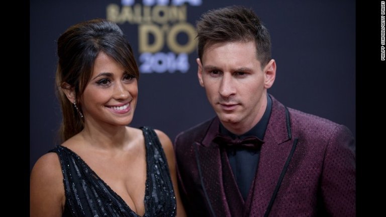 170630110107-04-lionel-messi-antonella-roccuzzo-file-jan-2016-exlarge-169.jpg