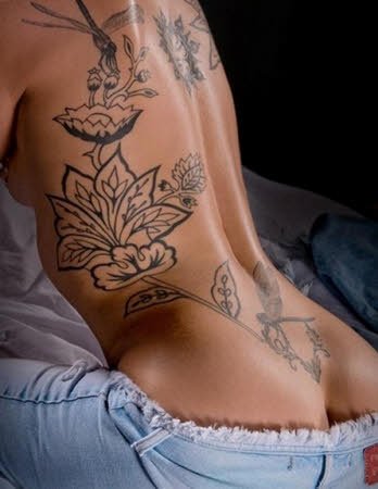 tatuajes-mujer-gluteos.jpg