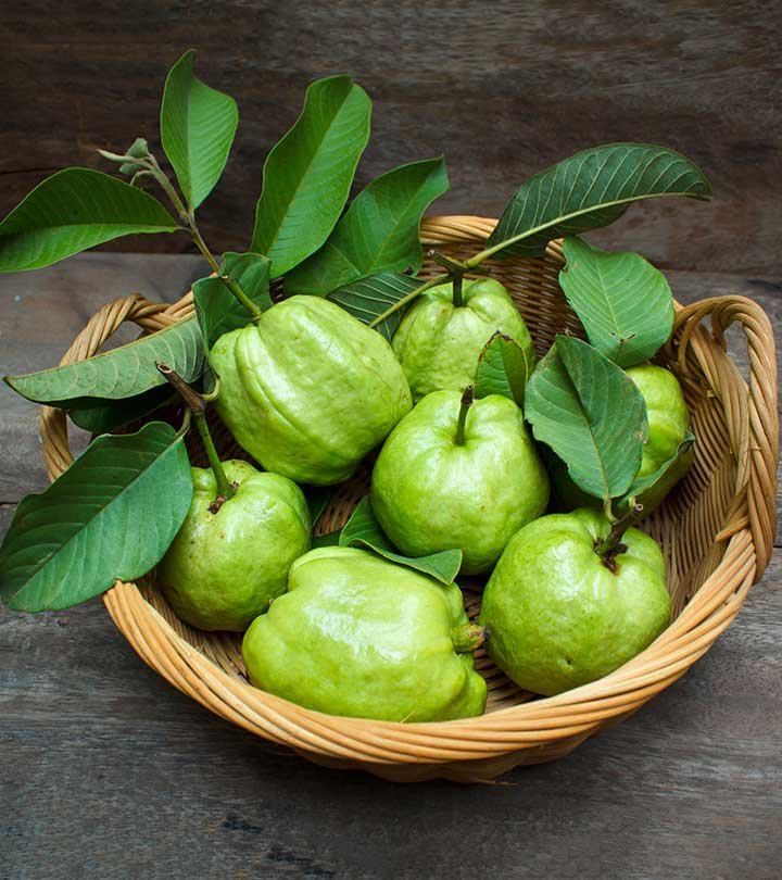 17-Best-Benefits-Of-Guava-Leaves-Amrood-ke-Patte-For-Skin-And-Health.jpg