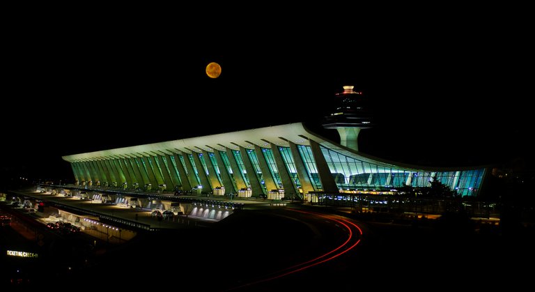 DULLES_VIEW1a_gallery.jpg