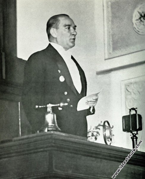 1511681242_ataturk.jpg