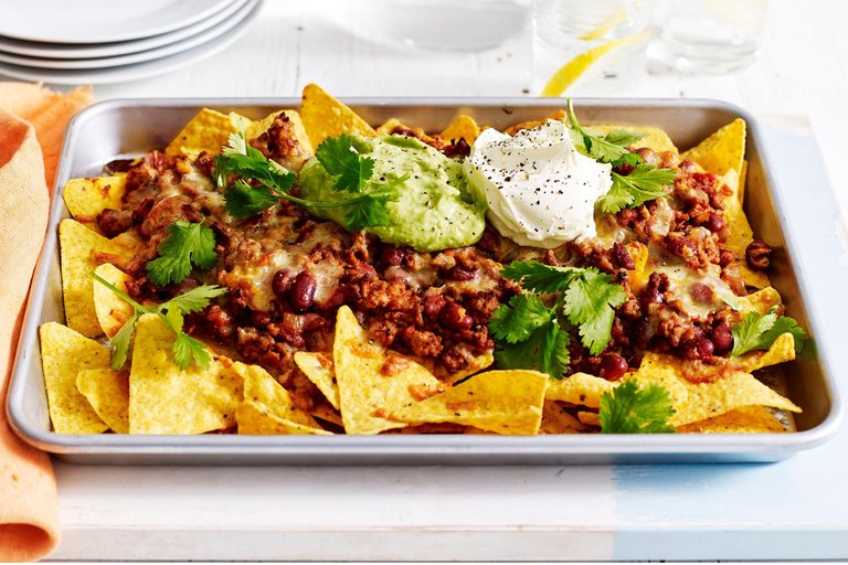 tray-baked-nachos-102903-1.jpeg