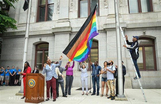 170615_pride_flag_kelly_burkhardt_2_812a25fee11e116e0fac3c22d279ef4e.fit-560w.jpg