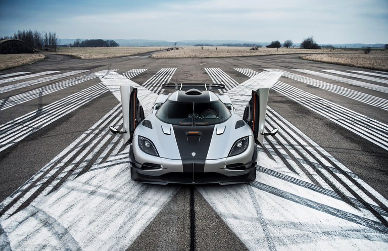 Koenigsegg-One-1.jpg