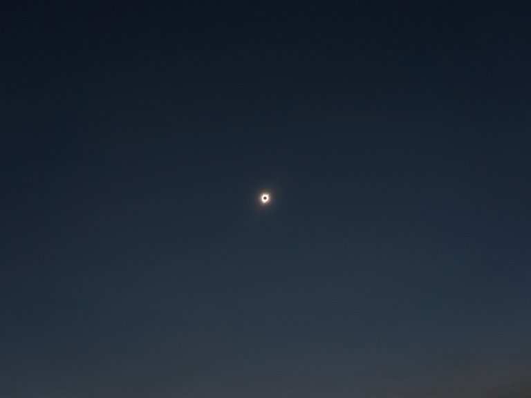 eclipse_sky.jpg