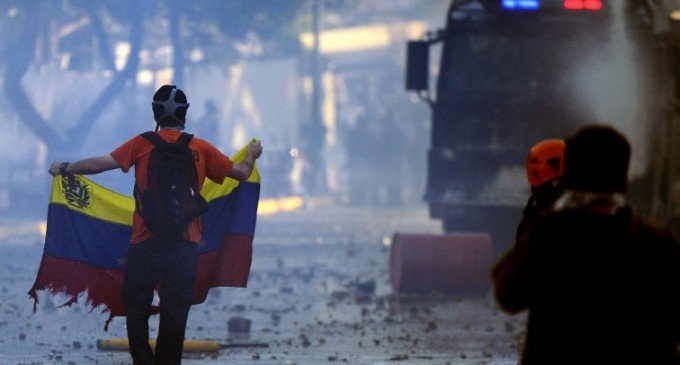 venezuela-protestas-680x365_c.jpg