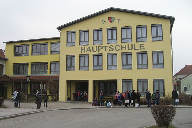 hauptschule.jpg