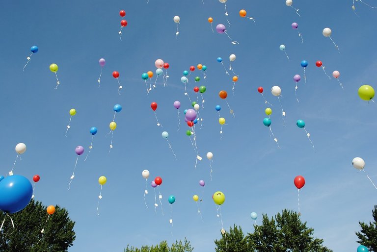 balloons-1012541_960_720.jpg