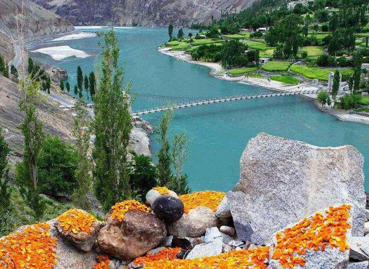 Hunza-Valley-River.jpg