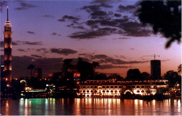 cairo_at_night1.jpg