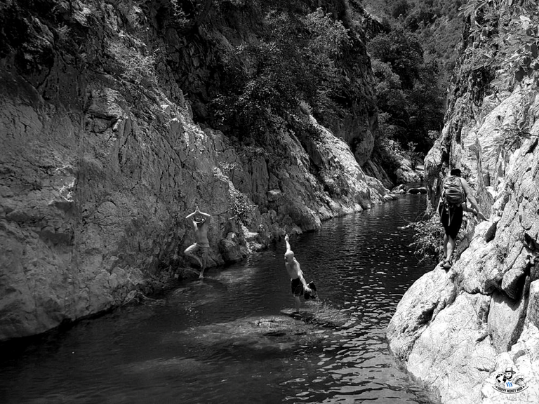 Arroyo Seco River B&W.png