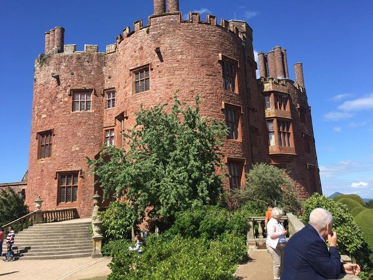 Powis Castle and Garden, Welshpool (5).jpg