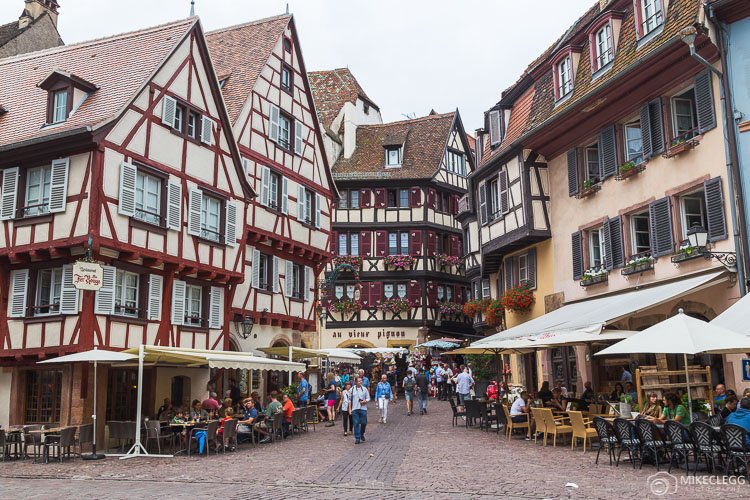 Restaurant-scene-Colmar.jpg