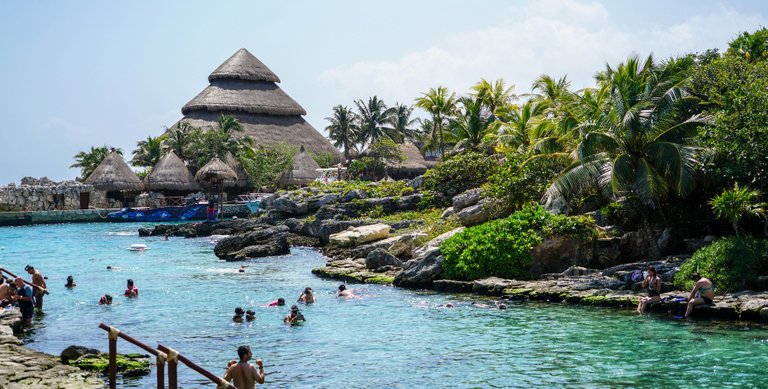 xcaret-1228182_1920.jpg