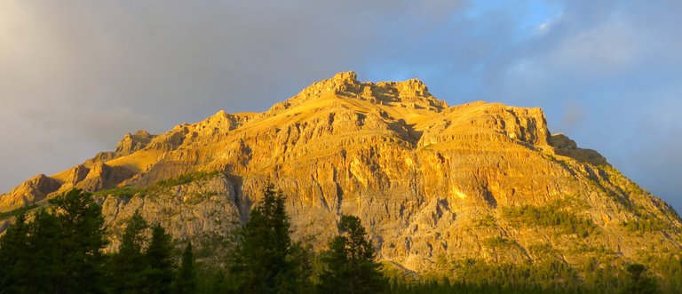 "Golden Mountain Shine", photograph by @eric-boucher.jpg